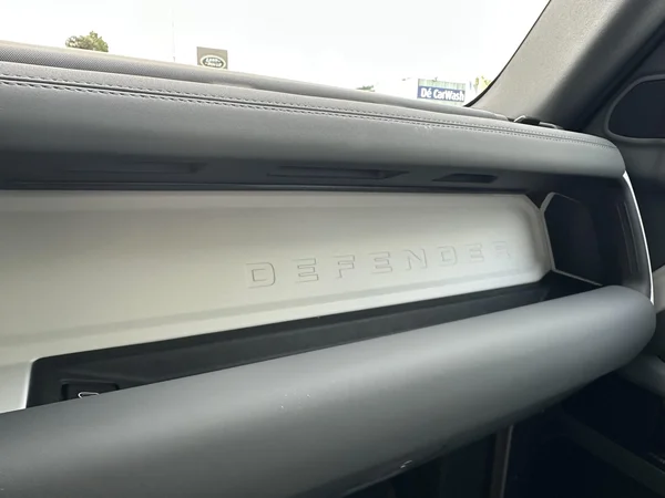 Land Rover Defender (2026) — foto 20 van 33