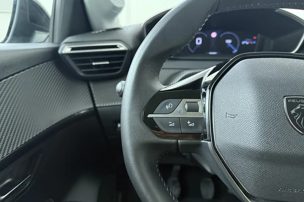 Peugeot 208 (2025) — foto 6 van 21