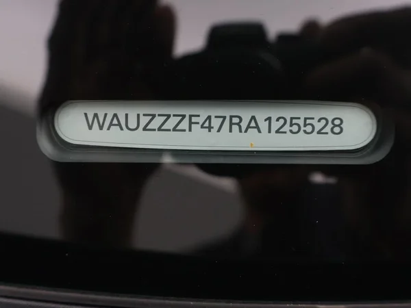 Audi A4 (2024) — foto 21 van 28