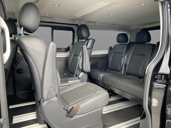 Renault Trafic (2024) — foto 6 van 20