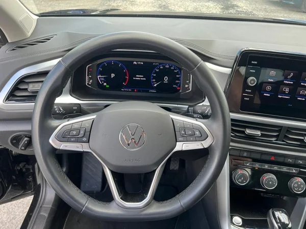VOLKSWAGEN T-Roc (2022) — foto 6 van 24