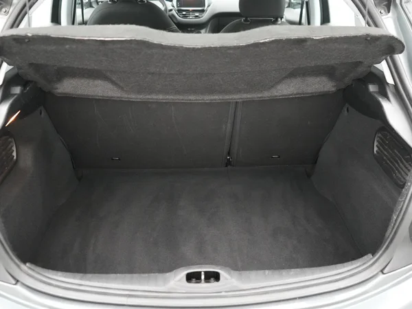 PEUGEOT 208 (2016) — foto 5 van 21