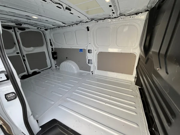 VOLKSWAGEN Transporter T7 28 Fou Lwb (2025) — foto 9 van 24