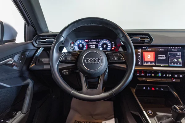 Audi A3 (2022) — foto 10 van 38