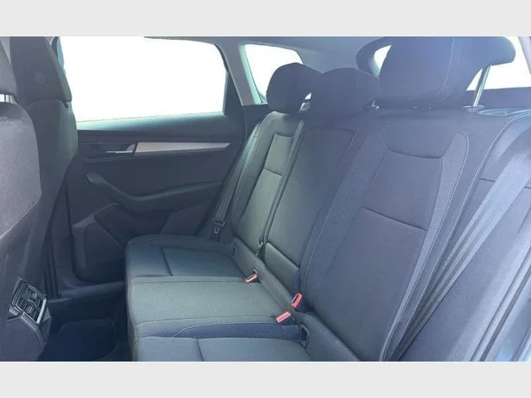 Skoda Karoq (2023) — foto 3 van 25