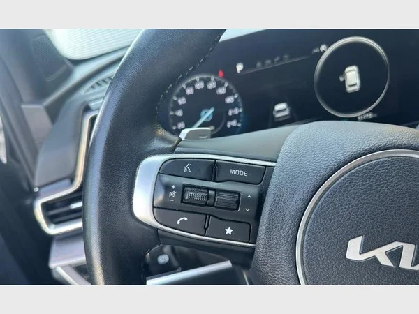 Kia Sportage (2023) — foto 8 van 20