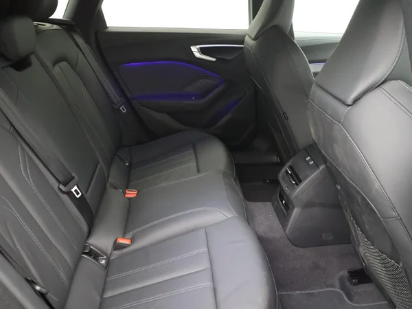 AUDI A5 Avant e-hybrid (PHEV) (2026) — foto 3 van 24