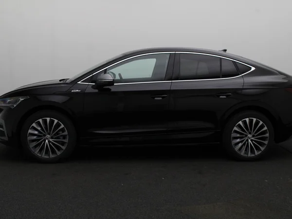 SKODA Enyaq Coupé (2025) — foto 19 van 28