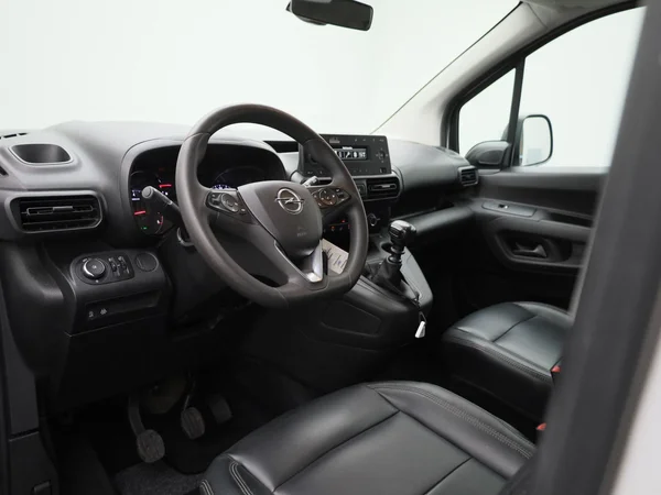 Opel Combo Life (2022) — foto 19 van 34