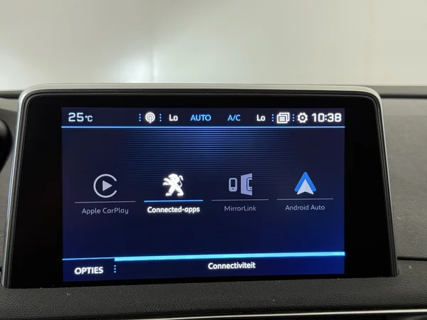 PEUGEOT 5008 (2020) — foto 11 van 23