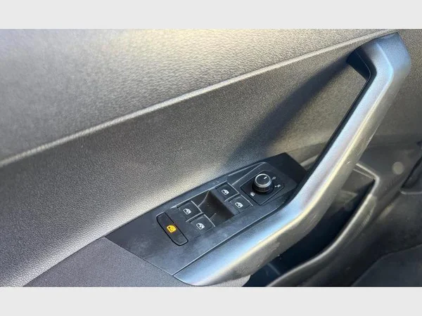 Volkswagen Polo (2018) — foto 20 van 29
