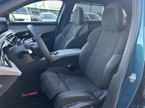Peugeot e-5008 (2025) — foto 17 van 18
