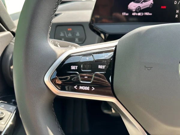 VOLKSWAGEN ID.3 (2024) — foto 15 van 24
