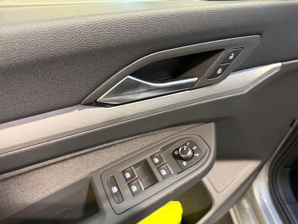 VOLKSWAGEN Golf VIII (2026) — foto 7 van 21
