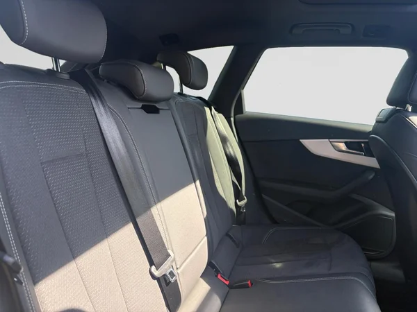 AUDI A4 Avant Dsl (2024) — foto 11 van 23