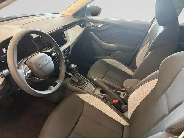 SKODA Kamiq (2026) — foto 2 van 18