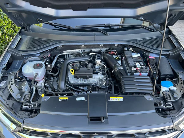 VOLKSWAGEN T-Roc (2023) — foto 15 van 24