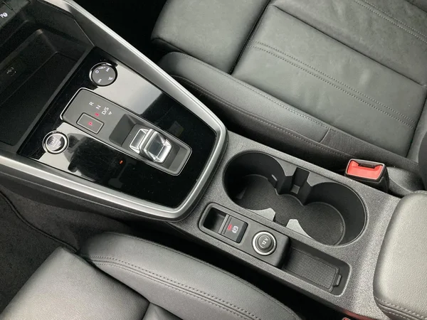 AUDI A3 Sportback (2022) — foto 19 van 36