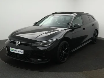 VOLKSWAGEN Passat SW (2024)