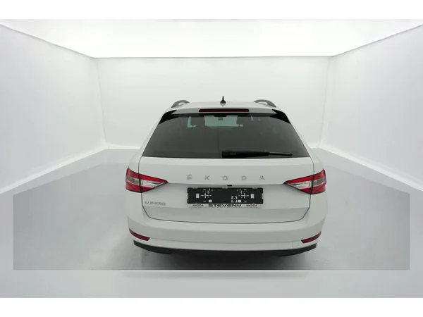 SKODA Superb Combi (2020) — foto 7 van 35