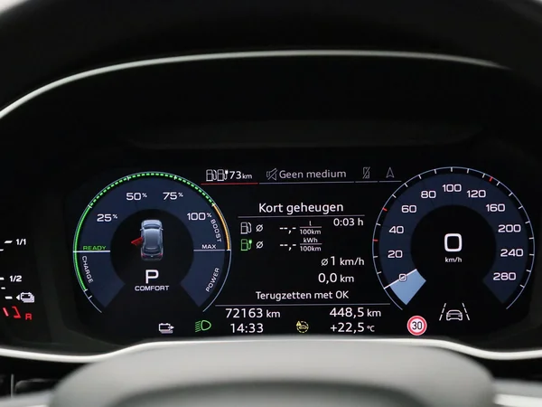 Audi Q3 (2022) — foto 44 van 45