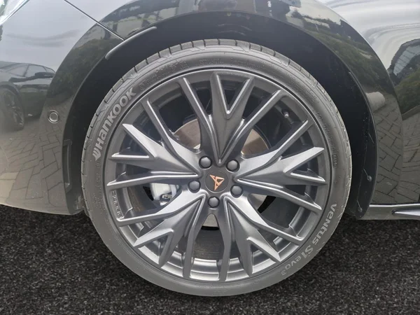CUPRA Leon ST (2026) — foto 8 van 16