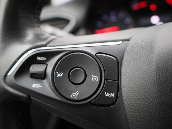 Opel Crossland (2021) — foto 9 van 35