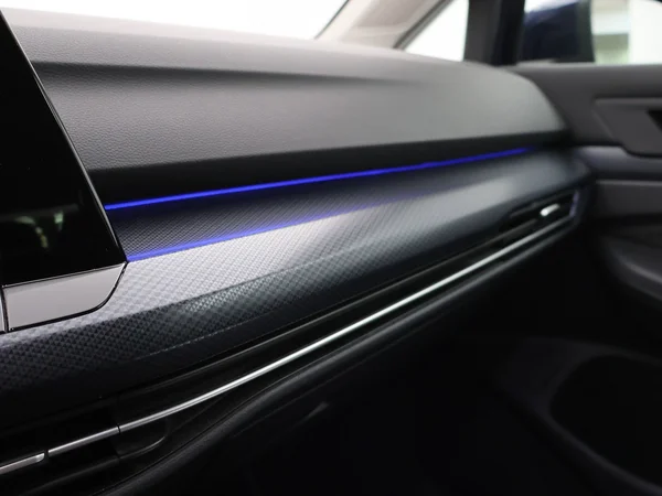 VOLKSWAGEN Golf VIII (2021) — foto 15 van 28