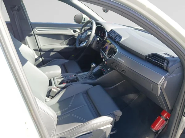 AUDI Q3 Sportback (2024) — foto 5 van 20