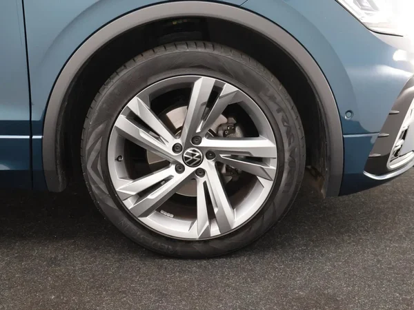 Volkswagen Tiguan (2021) — foto 30 van 33