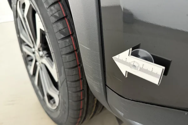 Toyota Yaris Cross Hybrid (HEV) (2025) — foto 9 van 18