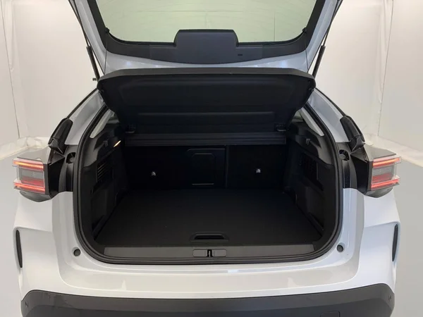 Citroen C4 (2025) — foto 3 van 27