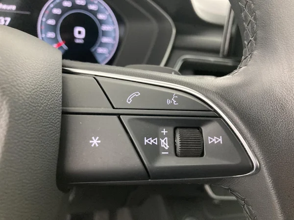AUDI A4 Avant (2023) — foto 36 van 36
