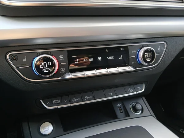 AUDI Q5 Dsl (2021) — foto 13 van 20