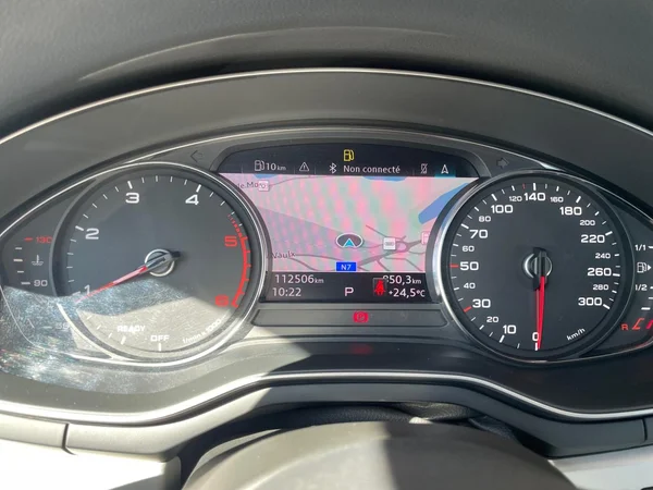 AUDI A4 Avant (2019) — foto 18 van 21