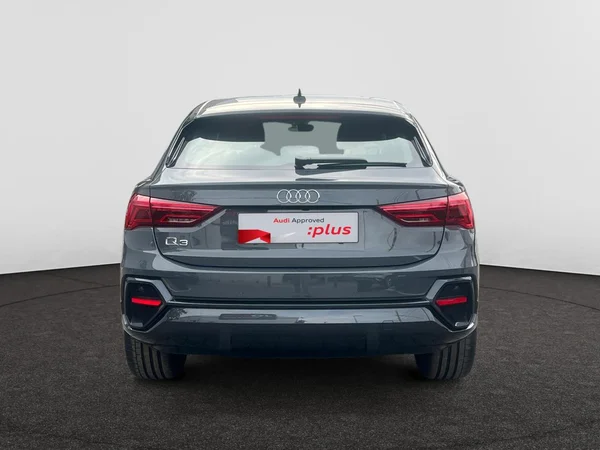 AUDI Q3 Sportback (2026) — foto 19 van 24