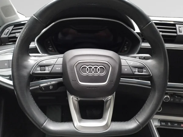 AUDI Q3 PHEV (2023) — foto 5 van 22