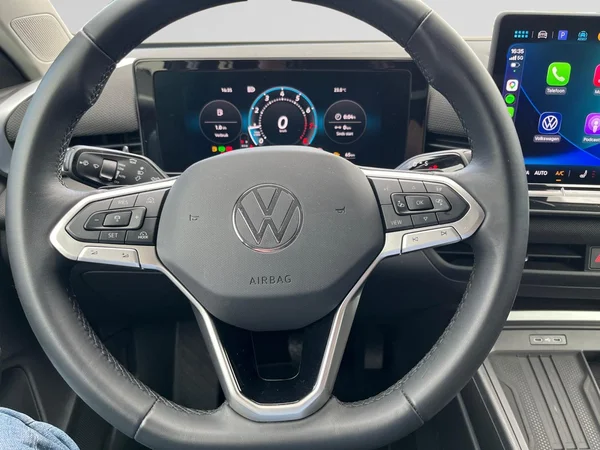 VOLKSWAGEN T-Roc (2025) — foto 4 van 21