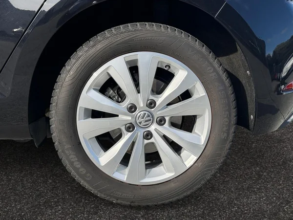 VOLKSWAGEN Golf VII (2019) — foto 16 van 19