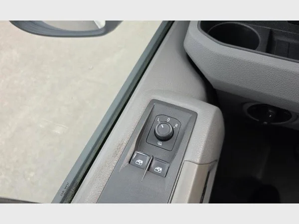 Volkswagen Crafter 35 Fourgon Mwb Hr (2021) — foto 15 van 26