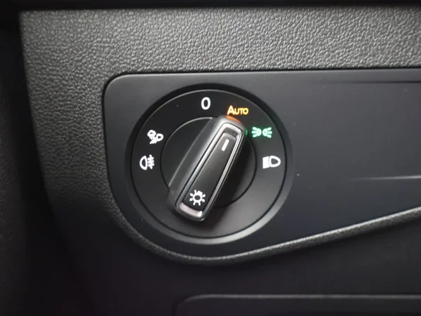 Volkswagen Tiguan (2022) — foto 11 van 24