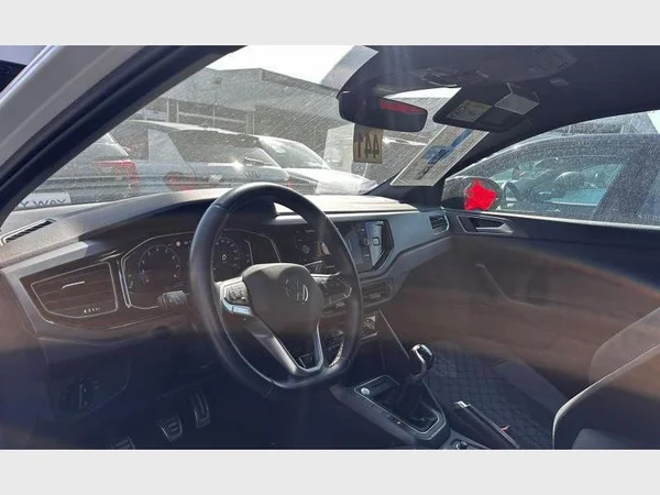 Volkswagen Taigo (2023) — foto 8 van 31