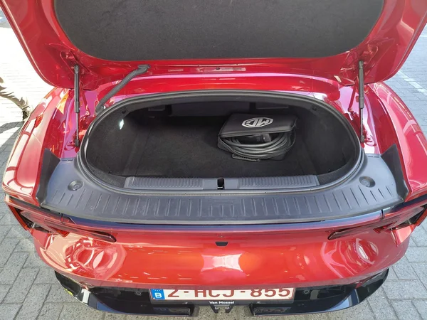 MG Cyberster (2025) — foto 15 van 15