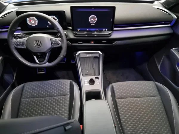 VOLKSWAGEN T-Roc (2026) — foto 3 van 23