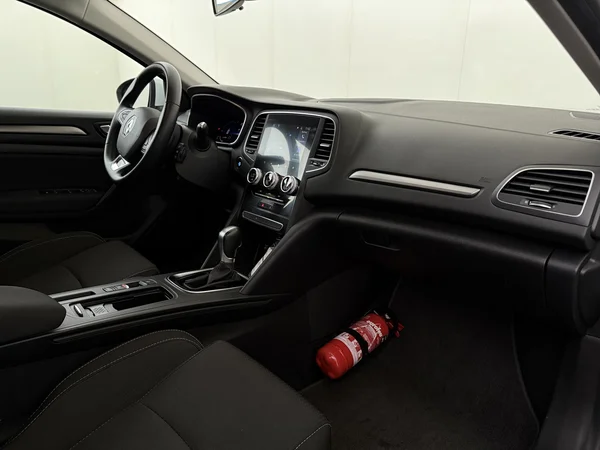 RENAULT Megane (2022) — foto 3 van 30