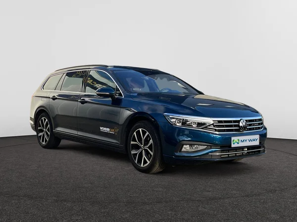 VOLKSWAGEN Passat SW (2024) — foto 13 van 14