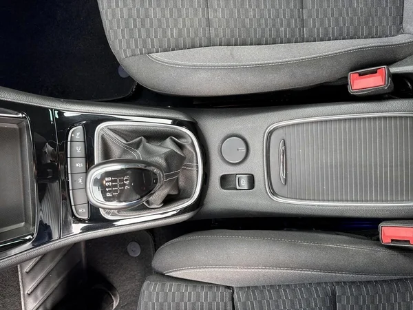 Opel Astra (2020) — foto 7 van 20