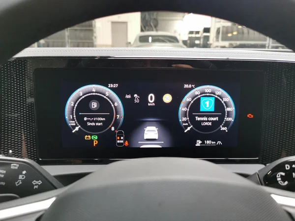 VOLKSWAGEN Tiguan (2026) — foto 7 van 23