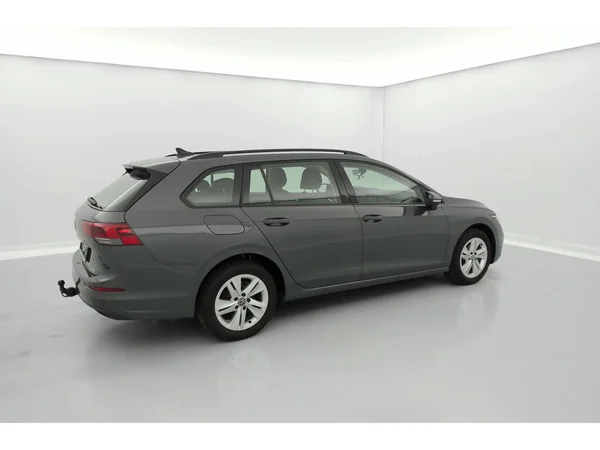 VOLKSWAGEN Golf VIII SW (2022) — foto 36 van 36