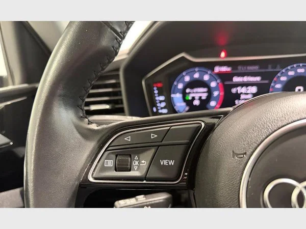 Audi A1 Sportback (2019) — foto 11 van 24